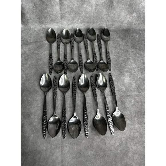 National Geographic Other - 17 Dinner Spoons National Stainless Japan Malta  NSTMAL‎ Geometric MCM